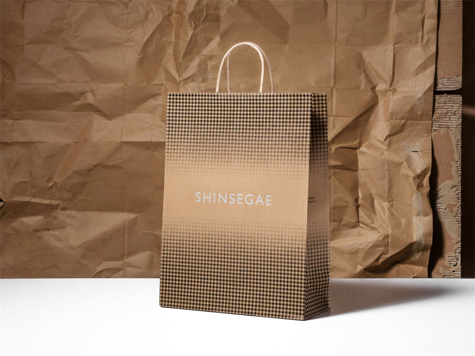 Shinsegae Shopping Bags 零售產(chǎn)品袋包裝設計